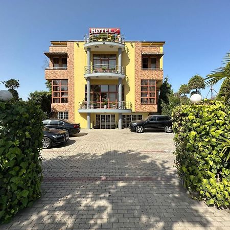 Edisem Hotel Mezez Buitenkant foto