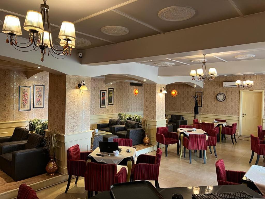 Edisem Hotel Mezez Buitenkant foto